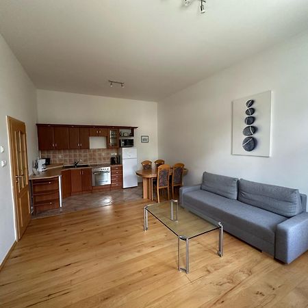 Zahradni Apartment Karlovy Vary Luaran gambar